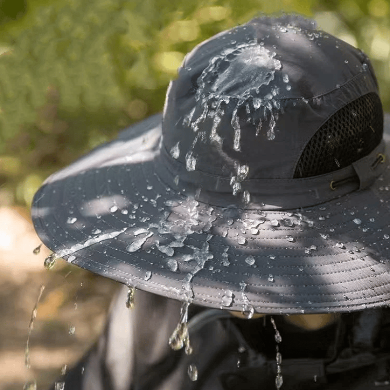Integrált napelemes ventilátorral ellátott kalap 
