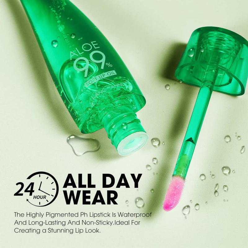 Pulpige en glanzende lippen in één enkele beweging 